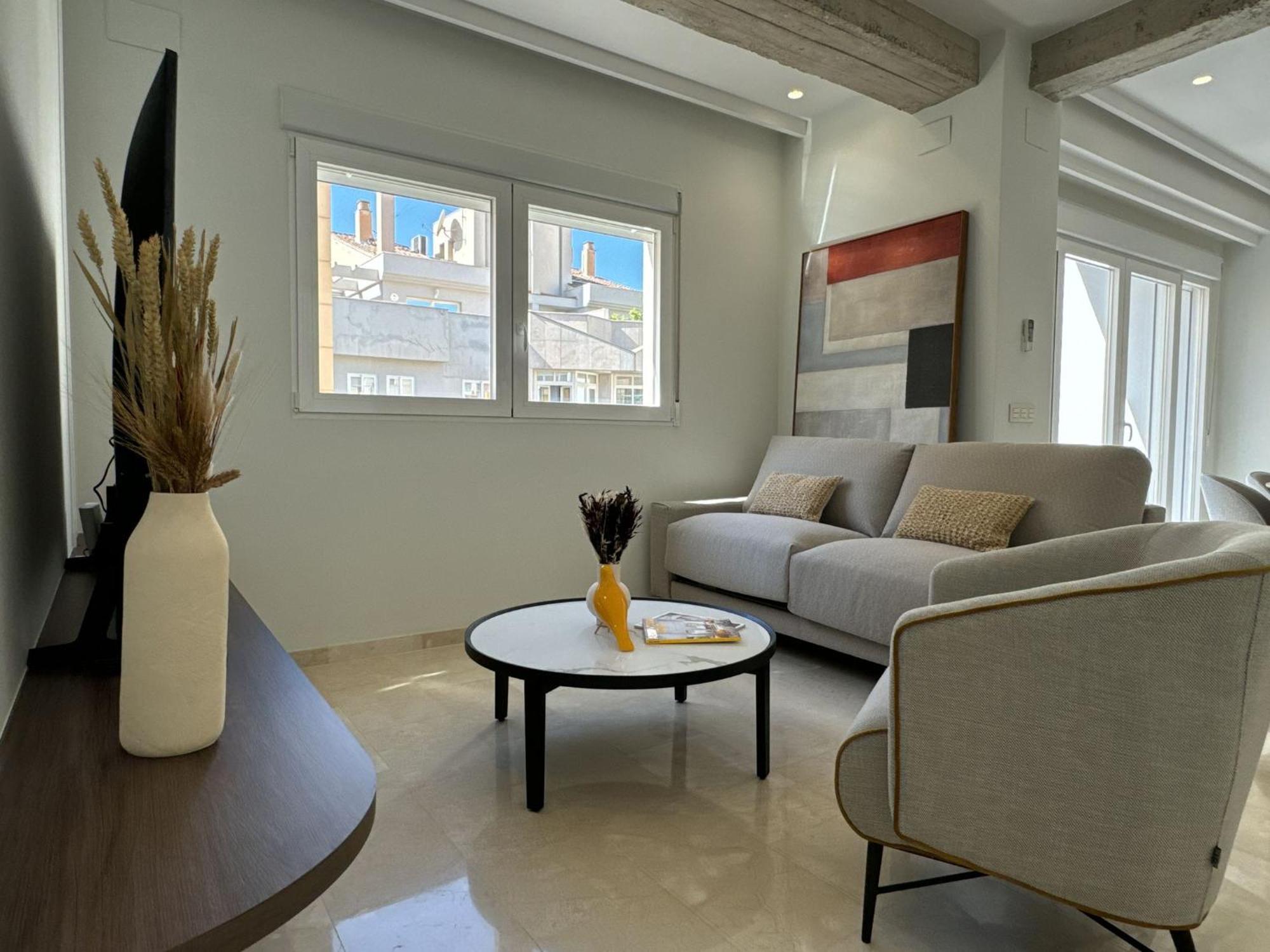 Navas Penthouse 302 By Florentia Homes — Photos 3